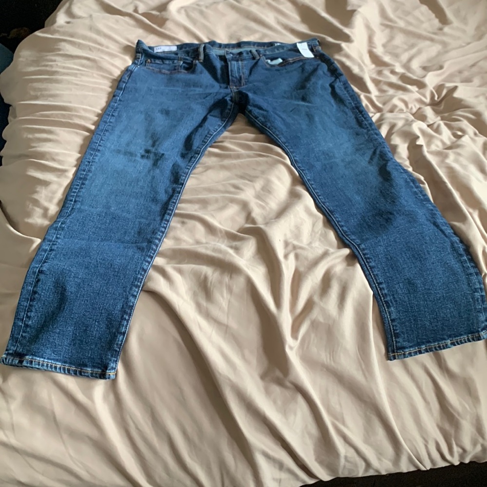 Gap Men’s 38 Slim Jeans.